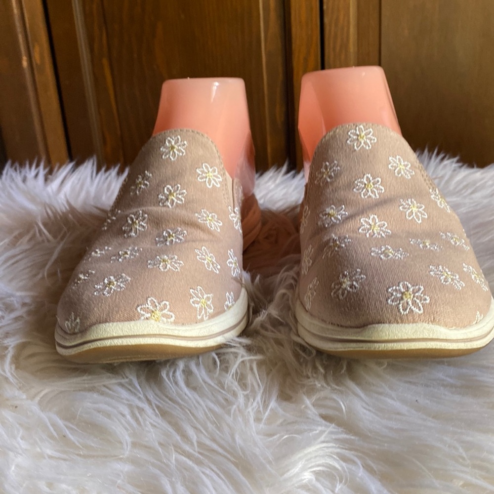 Clarks Cloudsteppers Breeze Shore mule